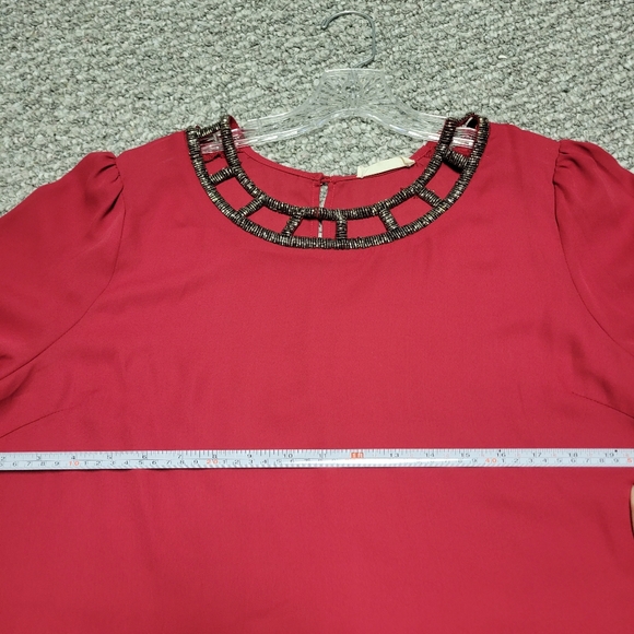 Red blouse - Picture 6 of 6